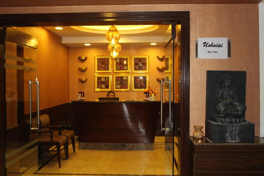 The Golden Plaza Hotel Panchkula Eksteriør billede